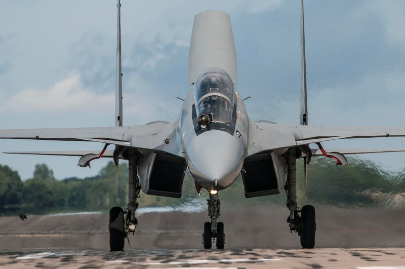 Illustration for article titled Photos: India's Su-30MKI Flankers Sparred With Royal Air Force Typhoons
